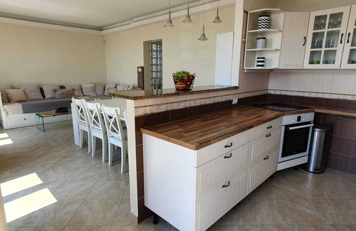 Beausoleil Villa | Eden Cap: A delightful villa lodges 11 adults just one km away from Monte Carlo
