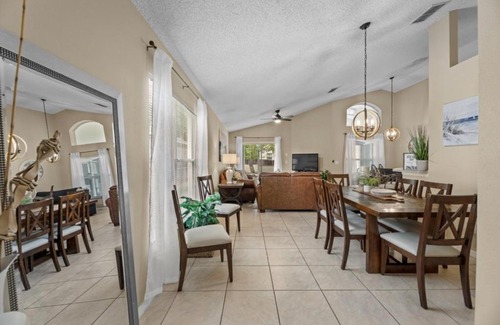 Kissimmee Villa | Escape To A 4Br, 3Ba Villa WithRecreation Room 199 Villa