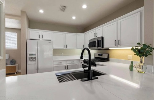 Reunion Condo | Exceptional 3 bed and 3 bath Reunion Resort condo, with stunning golf views!