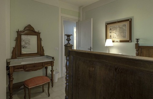 Camaiore Villa | Fabulous Villa between Art and Nature. Large patio and extraordinary pool