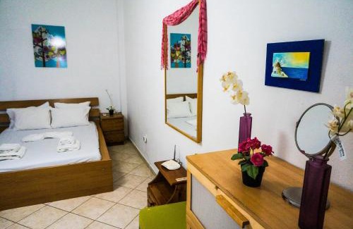Fira Apartment | Fira Central Apartments with Veranda