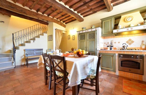 Licetro Apartment | Francesca 2, Villa Ricetro, Camaiore, Lucca and Viareggio