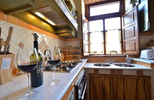 Licetro Apartment | Francesca 2, Villa Ricetro, Camaiore, Lucca and Viareggio
