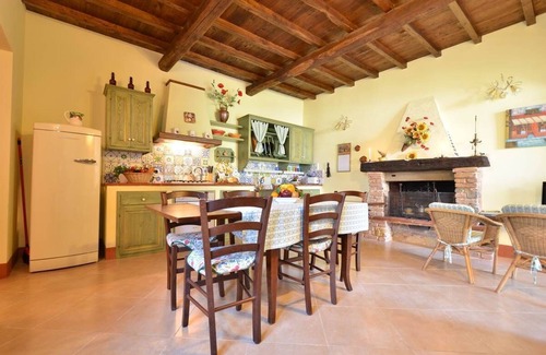 Licetro Apartment | Francesca 3, Villa Ricetro, Camaiore, Lucca and Viareggio