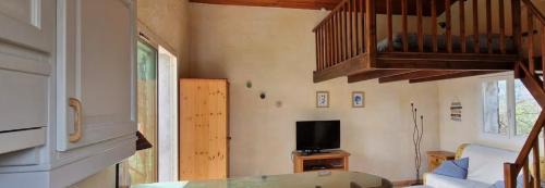 Berre-des-Alpes House | Gîte Les Lys