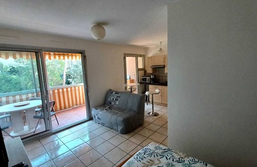 Vallauris Apartment | GOLFE JUAN/VALLAURIS STUDIO LOGGIA near CITY CENTER