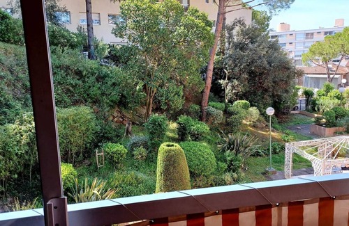 Vallauris Apartment | GOLFE JUAN/VALLAURIS STUDIO LOGGIA near CITY CENTER