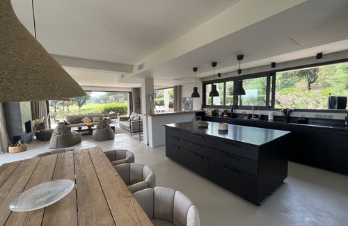 Sainte-Maxime - Saint-Tropez Villa | Golfe St Tropez Beauvallon 5chs swimming pool exceptional view of the golf course. Beach 900m