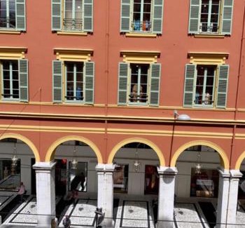 Jean-Medecin Apartment | Gustave 2