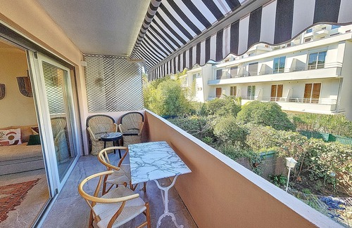 Pointe Croisette Condo | HENRI CAMILLE REAL ESTATE -COPACABANA - Adorable studio au Palm Beach