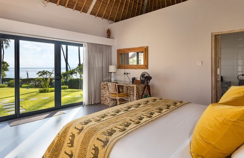 Tulamben Villa | Hidden Gem Beachfront Villa in Peaceful Eastern Coast
