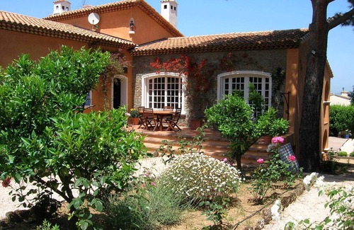 Saint-Tropez House | Holiday Home in Var near Beaches & Pool