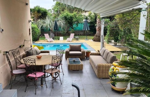 Antibes City Centre House | Holiday house in the city-center of Antibes with a private pool