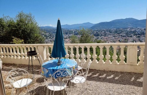 Mantega Apartment | Holiday with unforgettable views of the city sea and mountains
