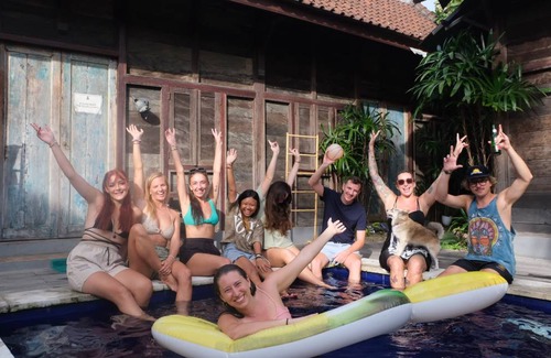 Batu Bolong Hostel | Hostel ∙ 8 guests