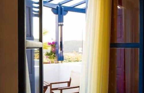 Akrotiri Hotel | Hotel Mathios Village