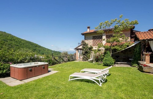 Fivizzano House | House ∙ 3 bedrooms ∙ 8 guests