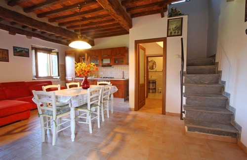 Camaiore House | House in Camaiore center for 5 People with Garden