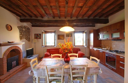 Camaiore House | House in Camaiore center for 5 People with Garden