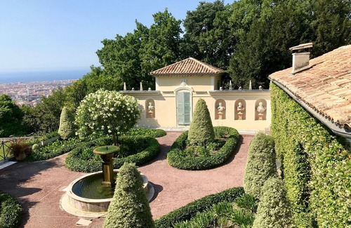 Gairaut Villa | House with character with outstanding views. 5 to 9 persons