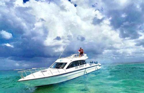 Tanjungbenoa Boat Rental | Houseboat ∙ 1 bedroom ∙ 12 guests