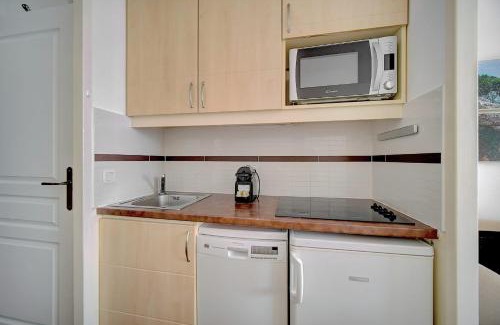 La Croix des Gardes Apartment | IMMOGROOM - 2 Rooms sea view - Air conditioner - Wifi - Pool - Parking