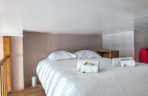 Le Suquet Apartment | IMMOGROOM - 5min from beaches - MEZZANINE - AC