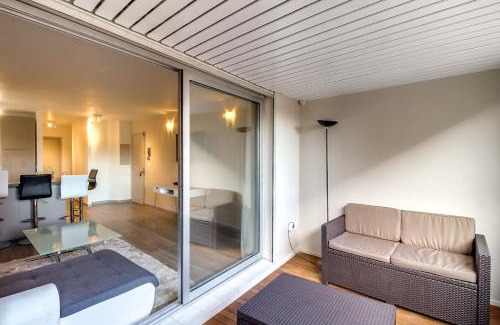 Cannes Apartment | IMMOGROOM- Renovated - Wifi - Close to everything