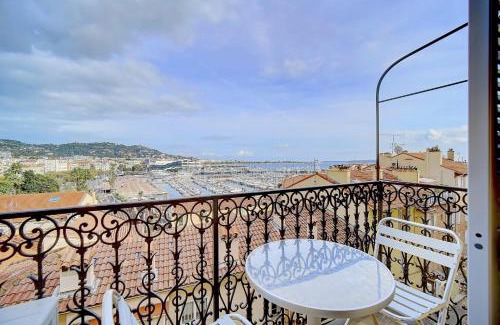 Le Suquet Apartment | IMMOGROOM - SEA View on the Port - Next to the beaches - AC - Wifi