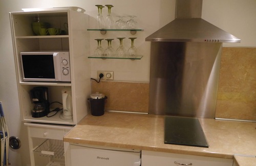 Gattieres Apartment | Independent Studio with great views Bay of angels
