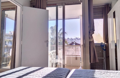 Juan-les-Pins Apartment | JLP 322