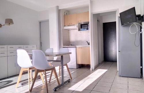 Juan-les-Pins Apartment | JLP 322