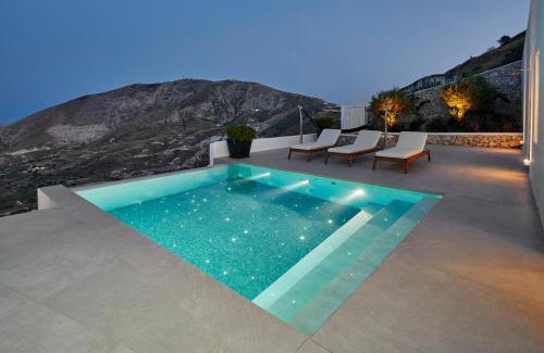 Pyrgos Villa | Kamini Santorini Villas