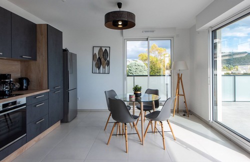 Nice Apartment | L'Elégance