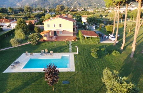 Pietrasanta Bed & Breakfast | La Campagnola