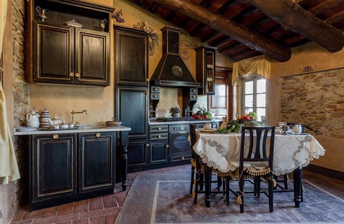 Vicopelago Villa | LA DIMORA DEI CONTI: Indulge in a Country Farmhouse Apartment with Jacuzzi Facing the Town!
