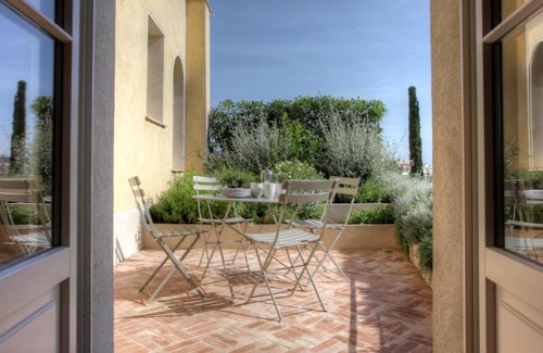 Antibes City Centre House | La Maison Provencale by Antibes Rental
