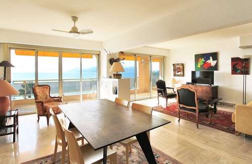 Pointe Croisette Apartment | LARGE CROISETTE APARTMENT 4 PEOPLE