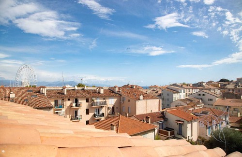 Antibes Old Town Apartment | Large duplex in the heart of Viel Antibes