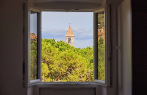 Tourrettes-sur-Loup Apartment | Le Bonheur au Soleil – Heart of Tourrettes-sur-Loup
