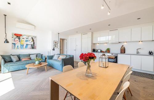 Prado - Republique Apartment | LE BOREAL penthouse avec terrasse et vue panoramique spectaculaire sur la ville
