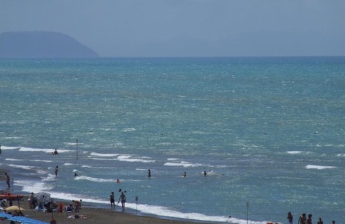 Marina di Castagneto Carducci Apartment | Le Finestre