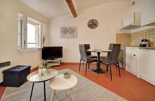 Le Suquet Apartment | Le Jos - 2min palais-100m mer-Verrière Côte d'Azur