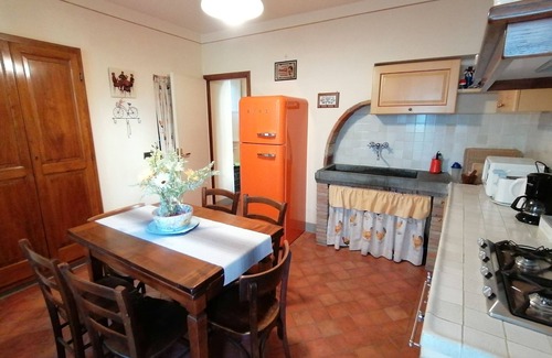 Lucca Historical Center Apartment | LE MELODIE DI LUCCA in the historic centre, parking, terrace, WiFi
