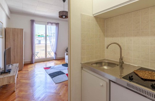 La Californie Apartment | le mercedes