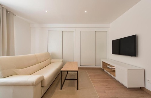 Sainte-Maxime City Centre Apartment | Le Palais de la Mer
