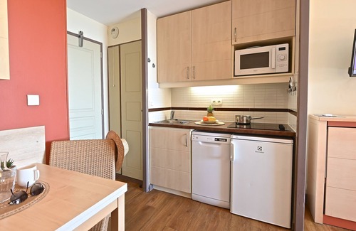Cap Esterel Apartment | Le Village (E1 208) by Interhome