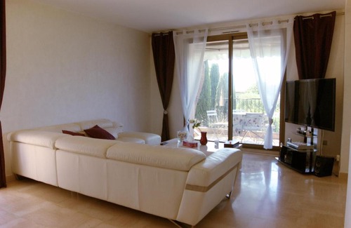 Villeneuve-Loubet Apartment | Les Hauts de Vaugrenier