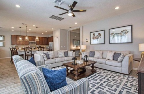 Kissimmee Villa | Lovely 6B Home with Private Pool & Spa Near Disney