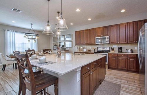 Kissimmee Villa | Lovely 6B Home with Private Pool & Spa Near Disney